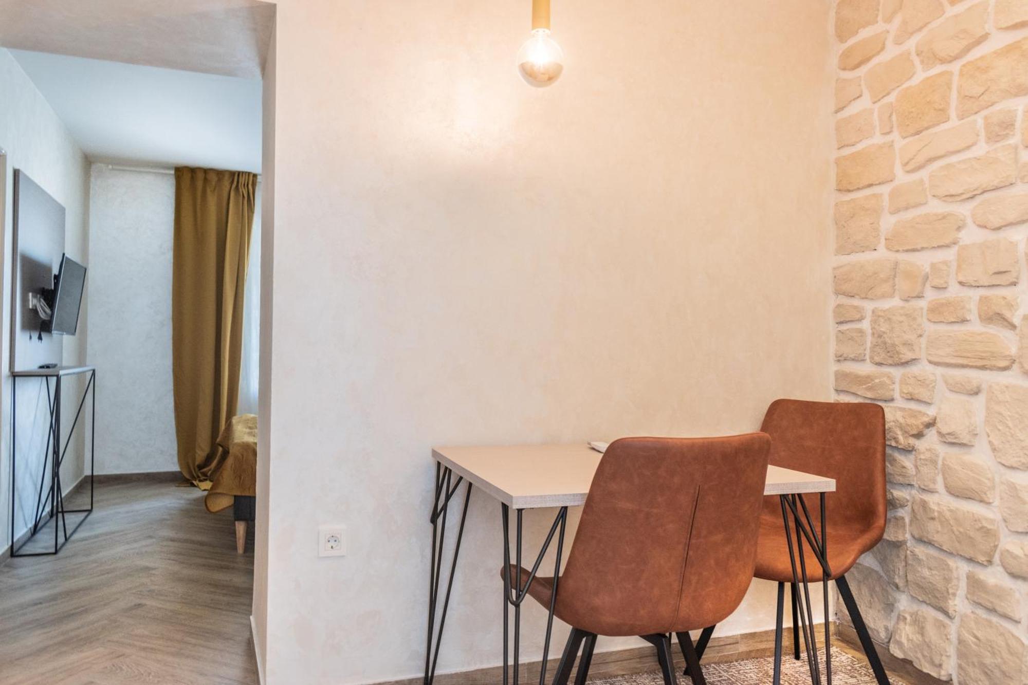 L&B Amphitheater Apartments بولا المظهر الخارجي الصورة